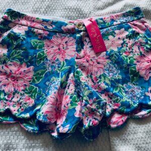 NWT Lilly Pulitzer Buttercup Knit Short • Spring in Your Step • Sz 8 • Scallop